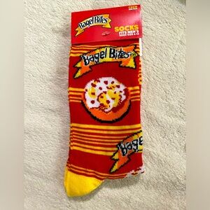 Men’s  / Unisex novelty socks Bagel Bites (Rare )!! . Fits shoe size 6-12 NWT